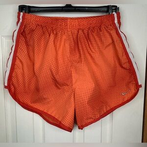 Nike Dri-Fit Women’s Orange Gym Running Athletic Shorts Size Small Hidden Pocket